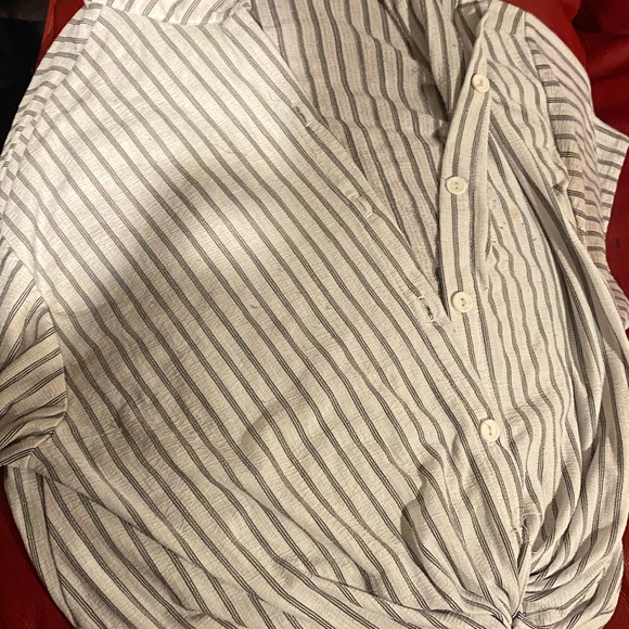 Cute tops - Picture 2 of 4